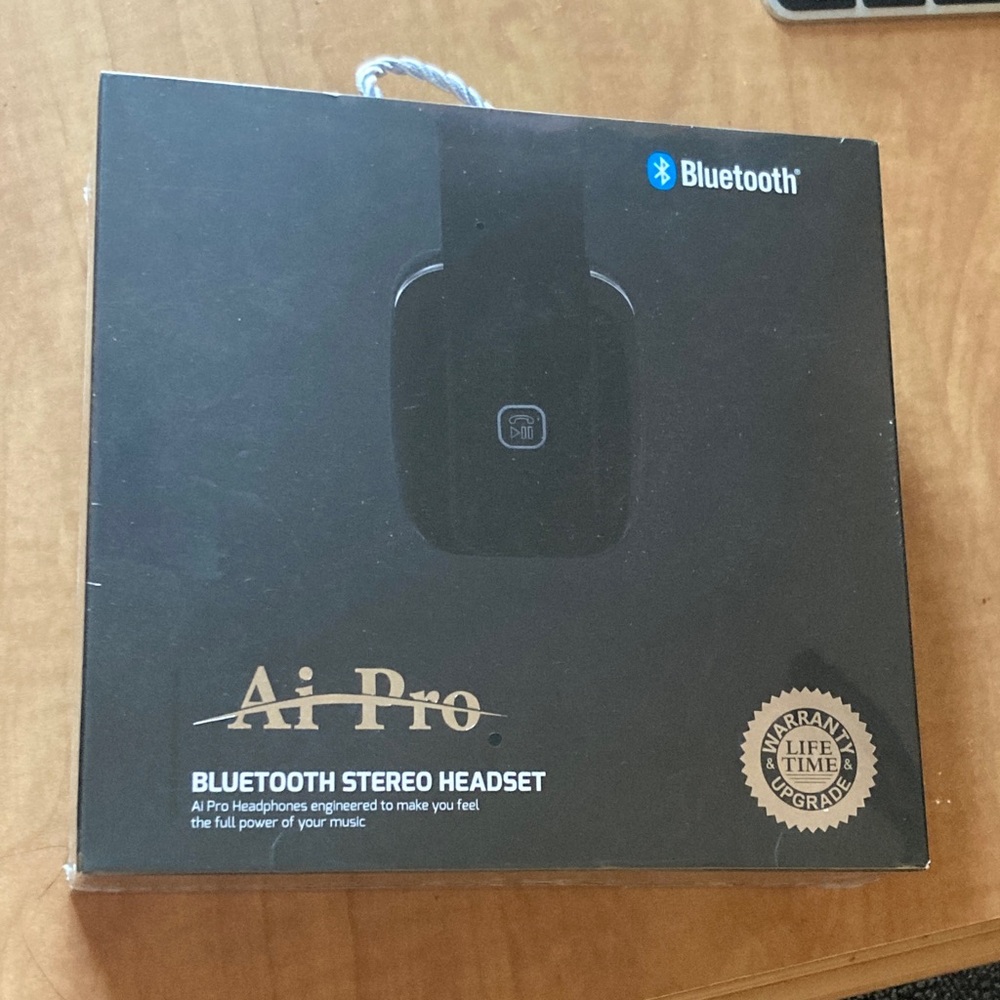 Ai Pro Bluetooth Stereo Headset in Black
